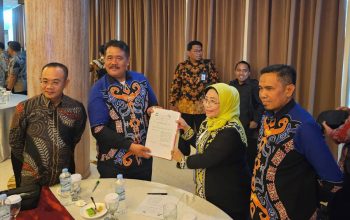 Raker Forum Sekda se-Sultra 2024, Kabupaten Kolaka Raih Predikat Terbaik SPBE