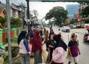 Pemerintah Kelurahan Mandonga Bersama Masyarakat Lakukan Karya Bakti