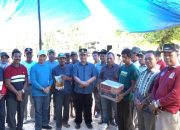 Sekda Kota Kendari Serahkan Bantuan kepada 17 Warga Amohalo Korban Banjir