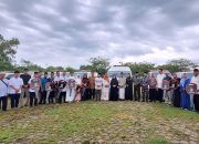 Gelar Buka Puasa Bersama dengan Masyarakat, Bupati Konsel Serahkan Mobil Ambulance ke 10 Puskesmas