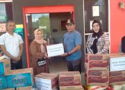 Distan Kota Kendari Serahkan Bantuan kepada Korban Banjir di Kecamatan Kadia