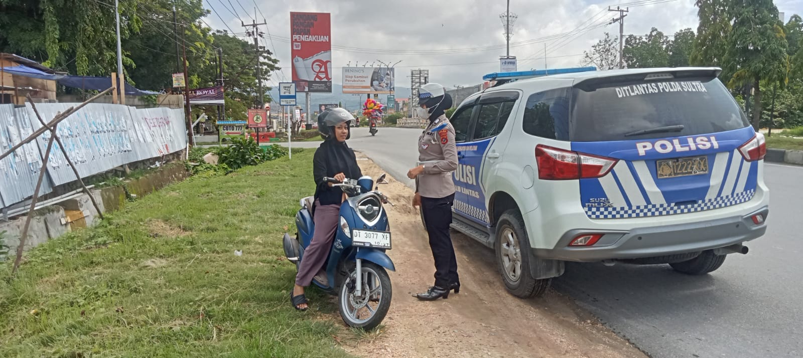 Satgas Gakkum Ops Keselamatan Anoa Polda Sultra Melakukan Penegakan Disiplin Lalu Lintas di Jalan Brigjen M. Yunus dan Jalan Y. Wayong