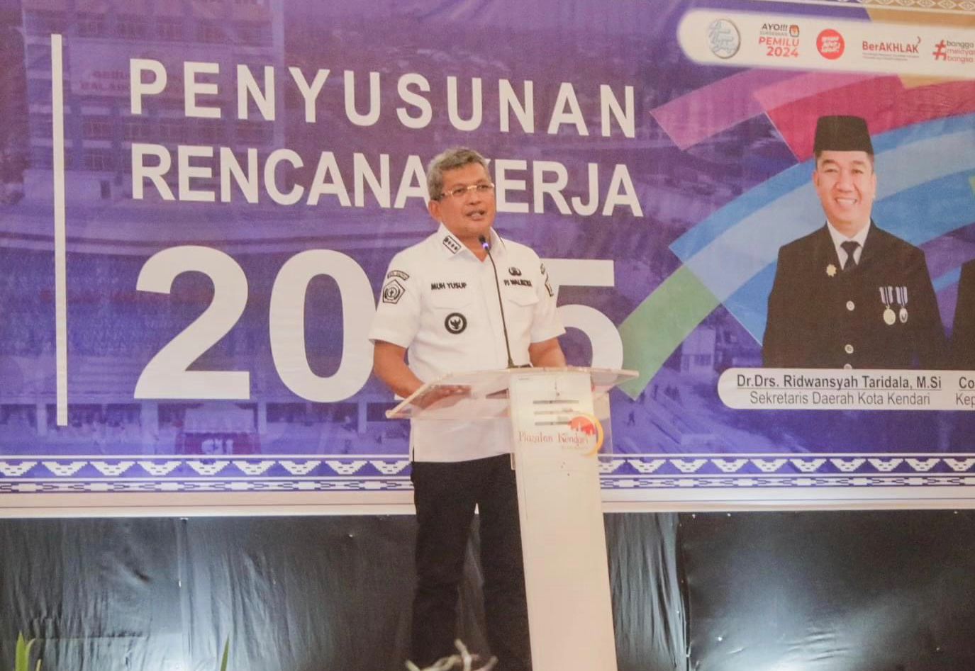 Pj Wali Kota Kendari, Muhammad Yusup saat memberikan sambutan pada kegiatan Penyusunan RKPD Tahun 202