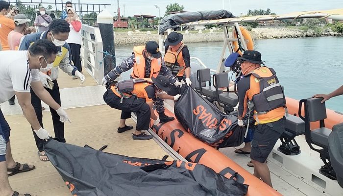 Polres dan Sar Wakatobi Evakuasi Jenazah Tanpa Identitas di Karang Kapota