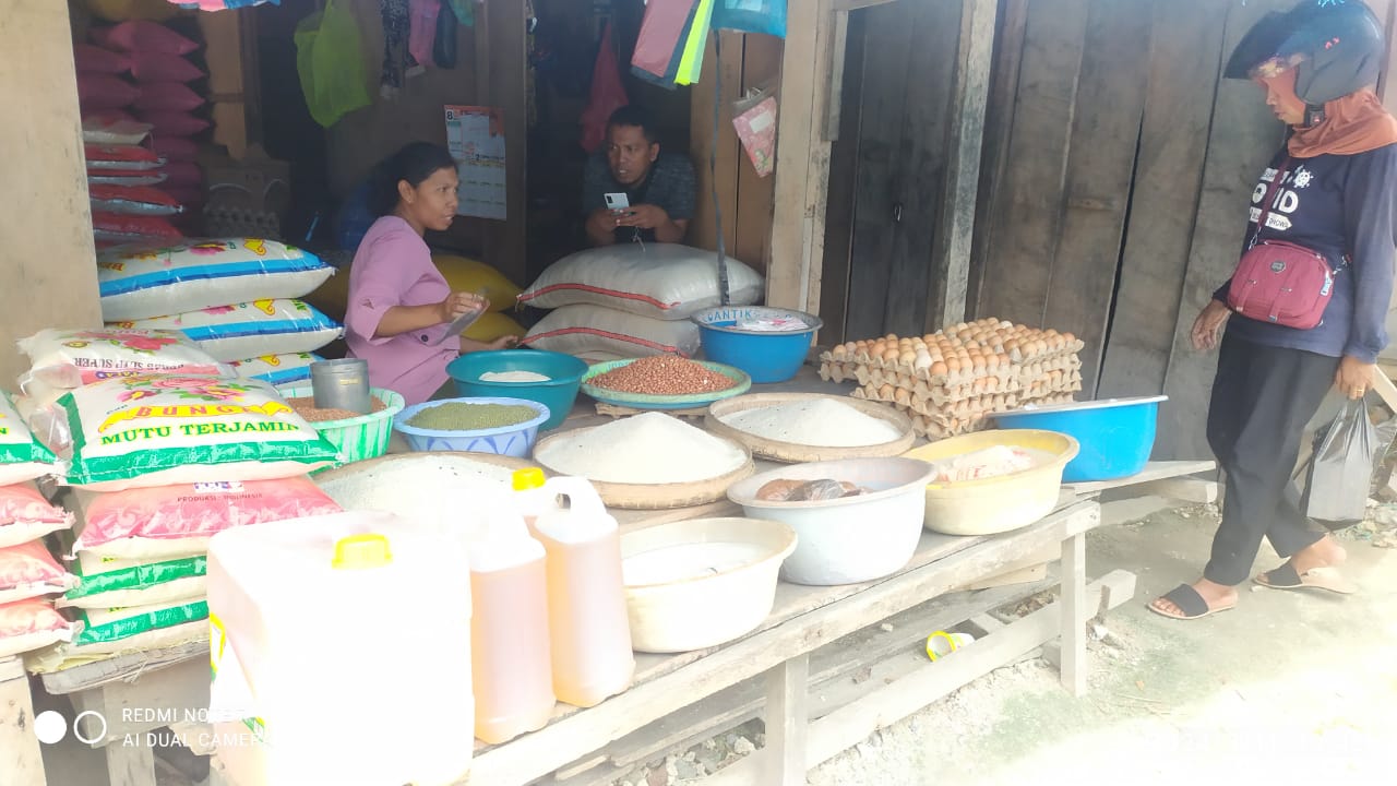 Pedagang Beras di Salah Satu Pasar Wakatobi
