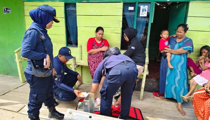 Patroli Kesehatan Siaga Bencana Banjir Kunjungi Kelurahan Mataiwoi