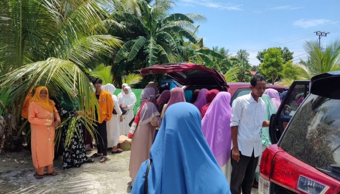 BKMT Kabupaten Wakatobi Kembali Menyalurkan Bantuan Paket Sembako Kepada Warga