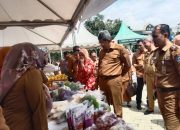 Pj Wali Kota Buka Gerakan Pangan Murah yang Digelar DWP Kota Kendari