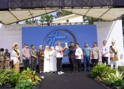 Ketua DPRD Kota Kendari Terima Piala Adipura ke-12 Dari Pemkot Kendari