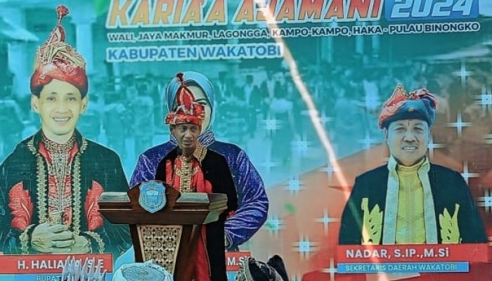 Bupati Haliana membuka Acara Adat Karia’a Ajamani Binongko yang dilakukan Tiap 8 Tahun