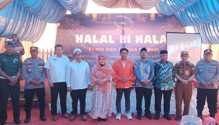 STIMIK Bina Bangsa Kendari Gelar Halal Bihalal dan Syukuran