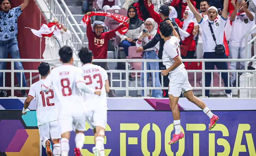 Selebrasi Rafael Struick dan pemain Timnas Indonesia U-23 lainnya saat berhasil mencetak gol ke gawang Korsel