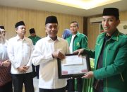 Kakanwil Kemenag Sultra Serahkan Penghargaan PAI Award Tingkat Sultra, Berikut Juaranya