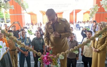 Pj Wali Kota Baubau, Muha Rasman Manafi meresmikan Mal Pelayanan Publik (MPP) Baruga