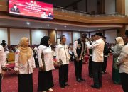 Sekda Sultra Lepas Petugas Haji dan Tenaga Kesehatan Tahun 2024
