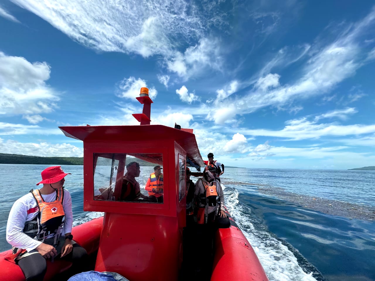 Tim SAR gabungan mencari La Herman nelayan hilang di Perairan Pulau Siompu, Buton Utara, Sulawesi Tenggara