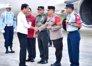 Presiden RI Joko Widodo saat tiba di Bandara Halu Oleo Kendari