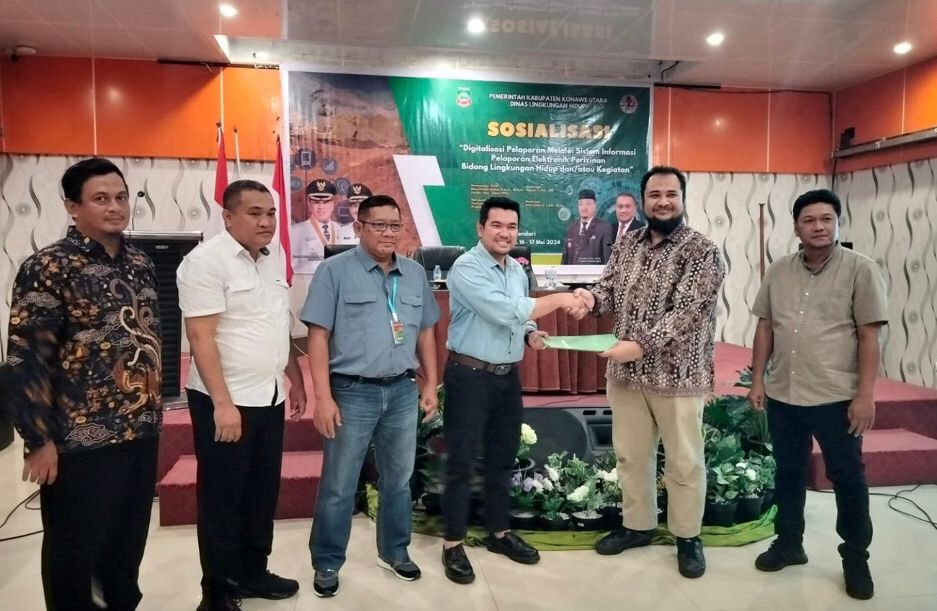 Pembukaan Sosialisasi program penilaian peningkatan kerja perusahaan dalam pengelolaan lingkungan hidup (Proper) dan sistem informasi pelaporan elektronik (Simpel) yang digelar Dinas Lingkungan Hidup (DLH) Konawe Utara