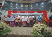 PT. Vale Serahkan Plakat Program PPM SDGs pada Puncak Perayaan HUT Lutim