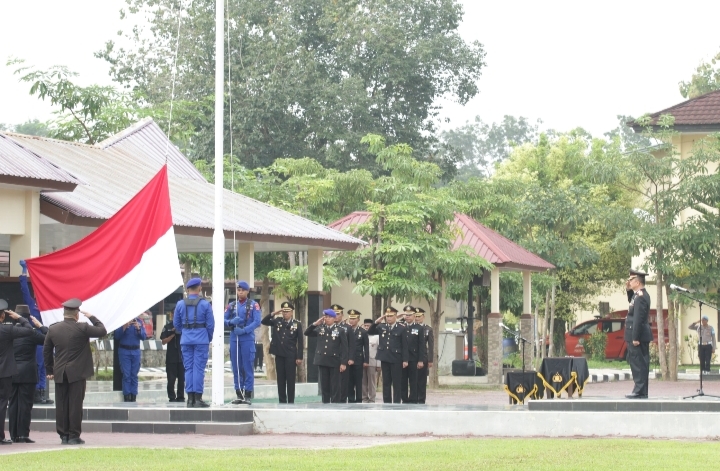 Upacara Hari Kebangkitan Nasional ke-116 di Lapangan Apel Presisi Polda Sultra