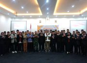 Pj Wali Kota Kendari Hadiri Pelantikan 33 Anggota Panwascam se-Kota Kendari