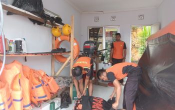 Tim Rescue Unit Siaga SAR Muna diberangkatkan untuk mencari nelayan hilang bernama Hanudin di Perairan Kecamatan Mawasangka, Buton Tengah