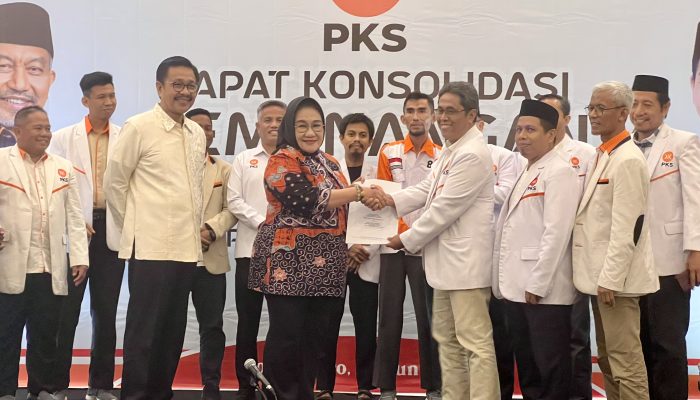 Tina Nur Alam Resmi Ditetapkan sebagai Calon Gubernur Sulawesi Tenggara oleh PKS