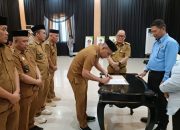 Pj Bupati Konawe Harmin Ramba Saksikan penandatanganan MoU 291 Kades dengan Kejari