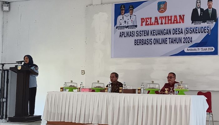 DPMD Konsel Latih Operator Desa Gunakan Aplikasi Siskeudes Berbasis Online