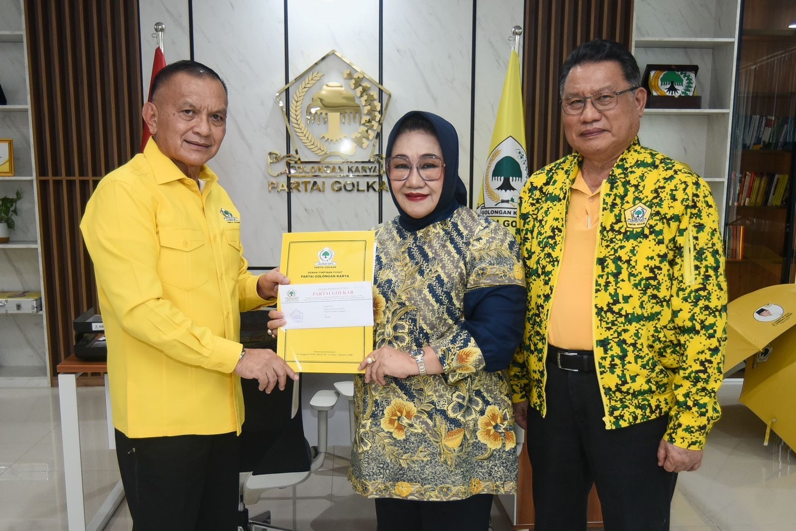 Tina Nur Alam saat sambangi DPP Partai Golkar