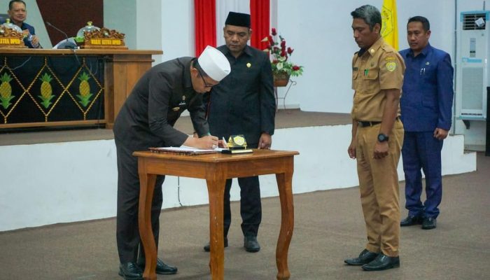 Ketuk Palu! Pemkot dan DPRD Baubau Sepakati Penggabungan 7 OPD