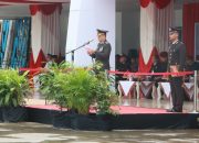 Kapolresta Kendari Pimpin Upacara Hari Bhayangkara ke 78 di Halaman Kantor Walikota Kendari