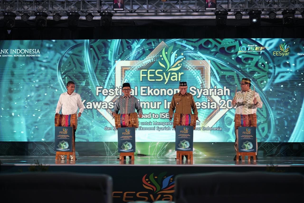 Pembukaan Festival Ekonomi Syariah Kawasan Timur Indonesia (FESyar KTI) 2024