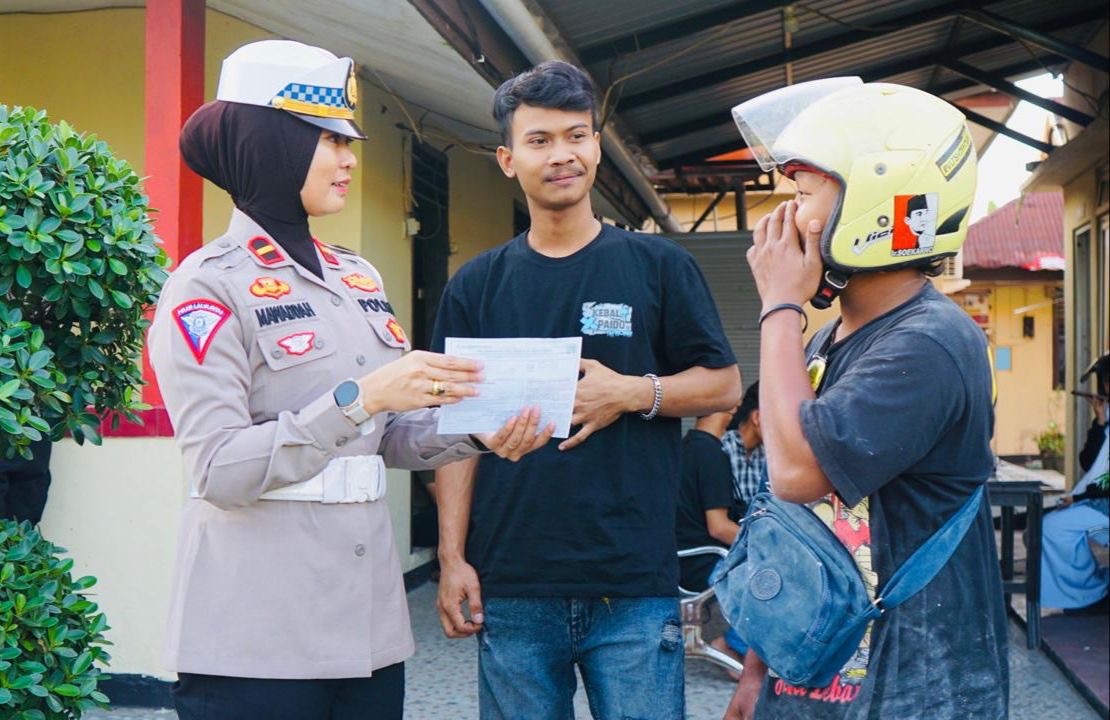 Personel Satlantas Polresta Kendari, Ipda Mawaddah