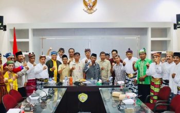 Dua Lembaga Adat Kesultanan Buton sepakat bersatu usai dimediasi Pemkot Baubau