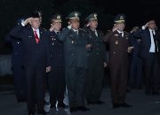Sekda Sultra Hadiri Apel Kehormatan dan Renungan Suci di TMP Watubangga
