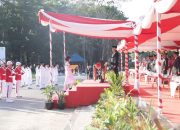 Sekda Sultra Pimpin Upacara Penurunan Bendera Merah Putih pada HUT ke-79 Kemerdekaan RI