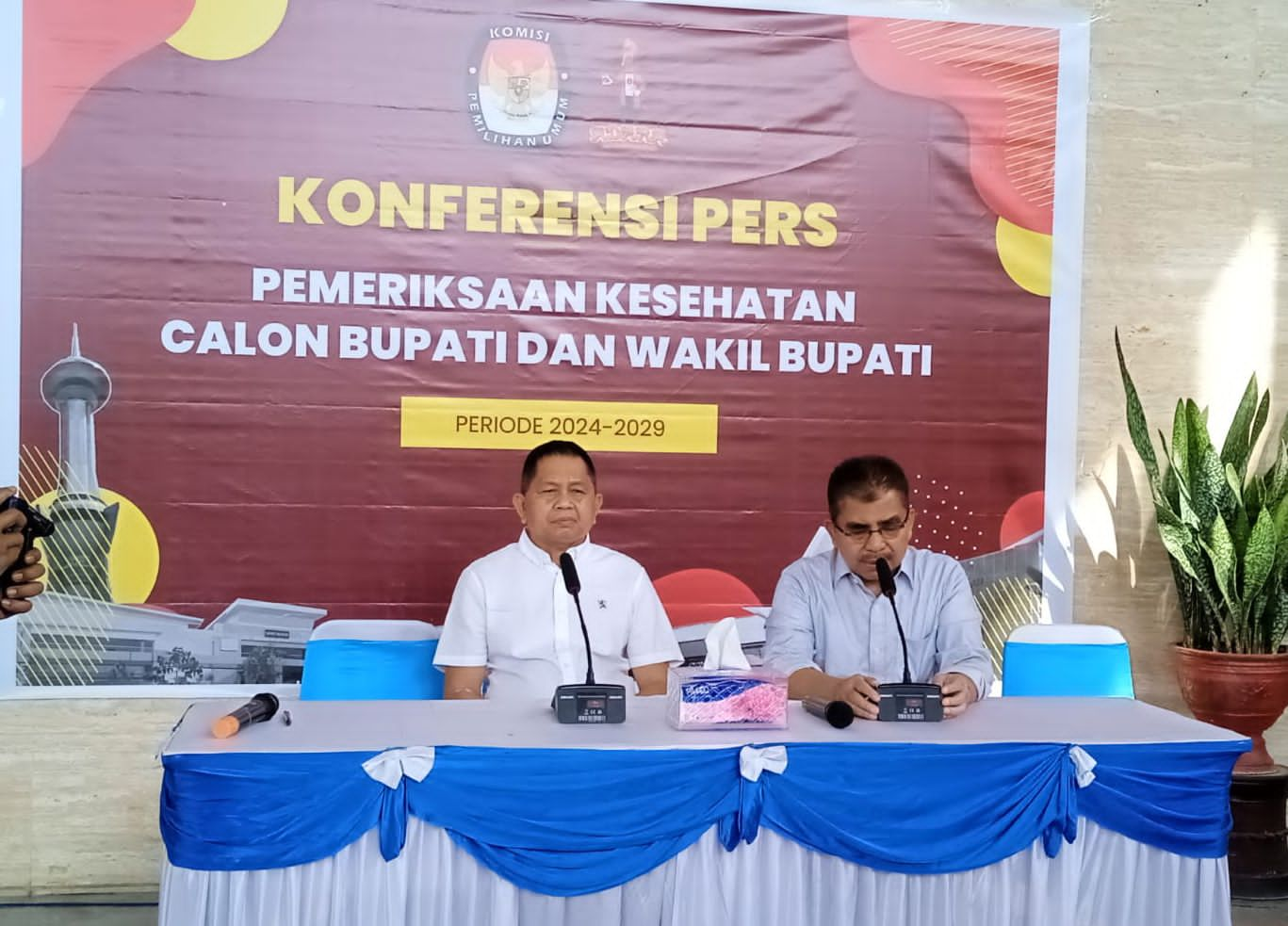 Konferensi pers Paslon Abu Hasan-Fahrul Muhammad