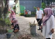 Sambut HUT ke-79 RI dan Lomba Kebersihan, Kelurahan Bende Intens Lakukan Pembersihan Lingkungan