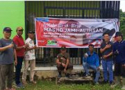 Rangkaian HUT ke-79 RI, Warga Kecamatan Puuwatu Lakukan Bersih-bersih Masjid