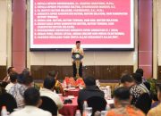 Pj Gubernur Sultra Buka Orientasi Anggota DPRD Kabupaten Buton, Busel dan Buteng