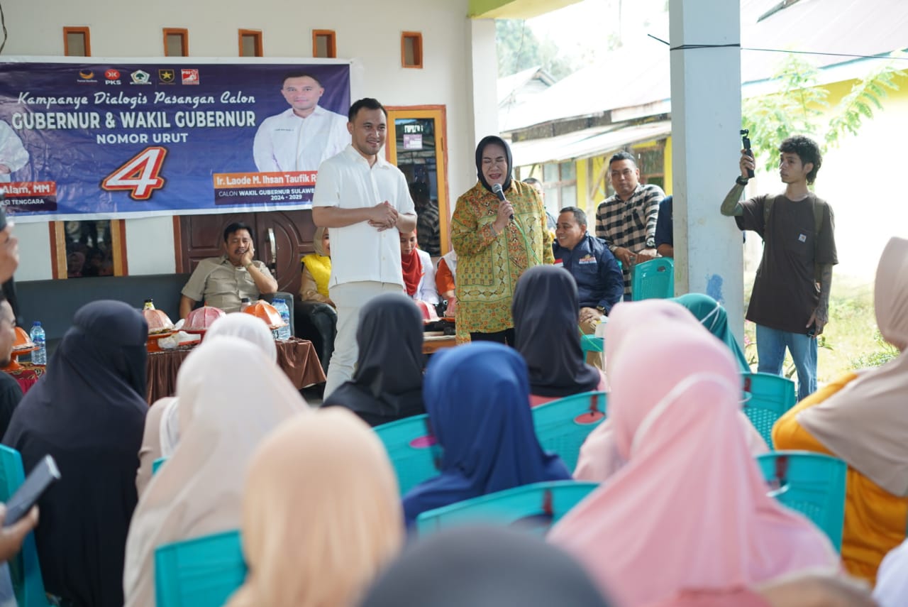 Calon gubernur dan wakil gubernur Sulawesi Tenggara, Tina Nur Alam dan La Ode Muhammad Ihsan Taufik Ridwan