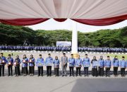 Momen Hari Korpri 2024, Sekda Sultra Serahkan Penghargaan Satyalancana Karya, SK Pensiun dan Apresiasi Kafilah MTQ 