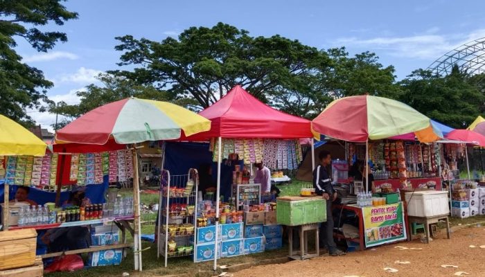 Pedagang UMKM di Kendari Ketiban Untung di Pesta Rakyat Berkah ASR-Hugua