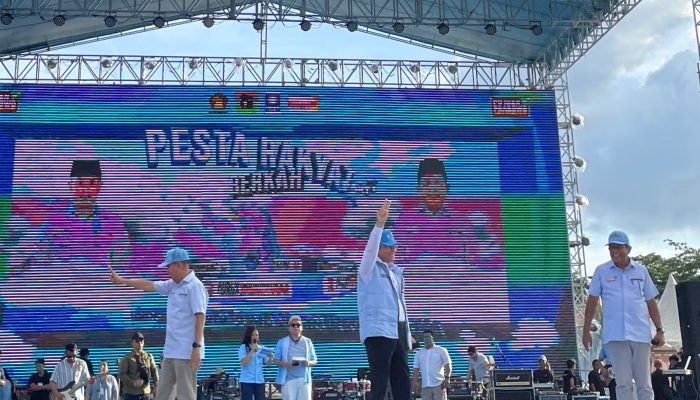 Hadiri Kampanye Akbar ASR-Hugua, Plt Ketum DPP PPP Ajak Masyarakat Sultra Coblos Nomor 2