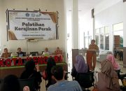 Disdagkop dan UKM Kota Kendari Gelar Pelatihan Kerajinan Perak Bagi Pelaku Usaha