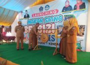 Pj Wali Kota Kendari Launching Makan Siang Bergizi Gratis di SDN 1 Kendari