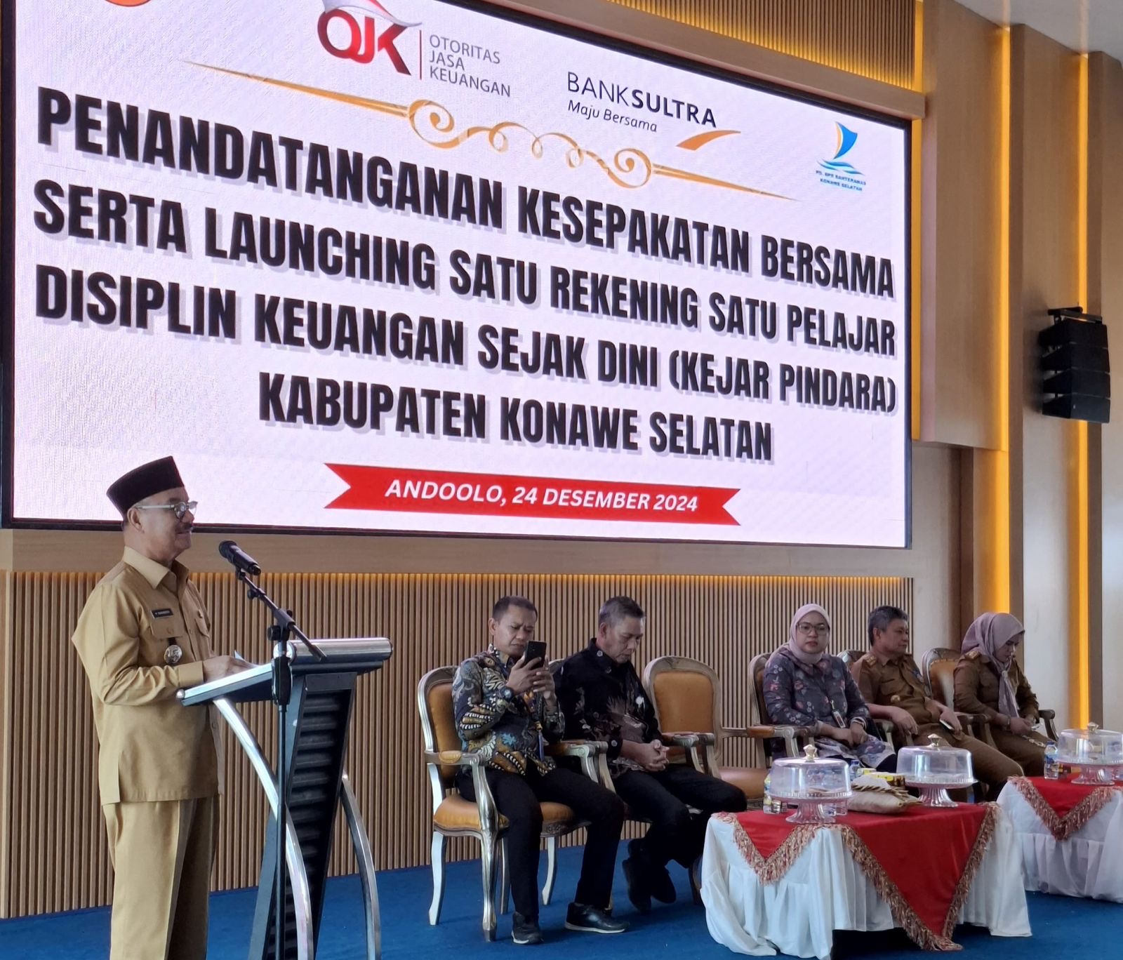 Penandatanganan Kesepakatan Bersama Serta Launching Satu Rekening Satu Pelajar Disiplin Keuangan Sejak Dini