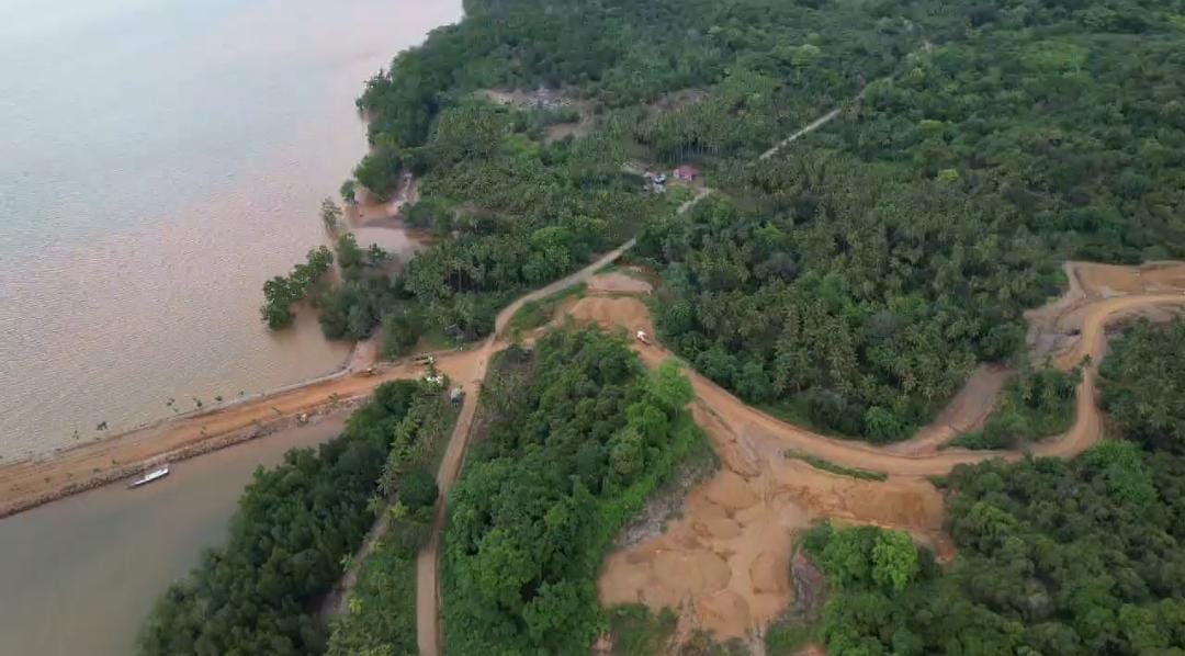 Kondisi hutan di Desa Puununu, Kecamatan Kabaena Selatan, Kabupaten Bombana