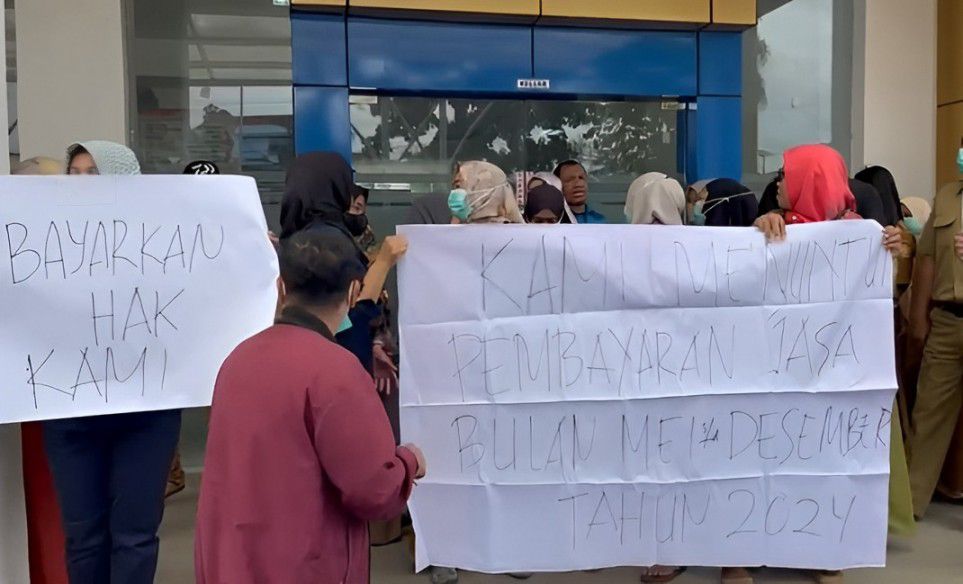 Aksi unjuk rasa pegawai RSJ Kota Kendari